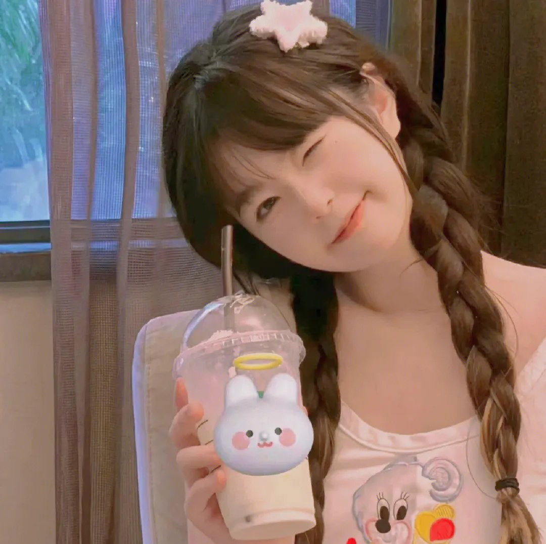 六年后,她携三宝炸翻全场